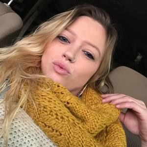 Meet your Posher, Abby